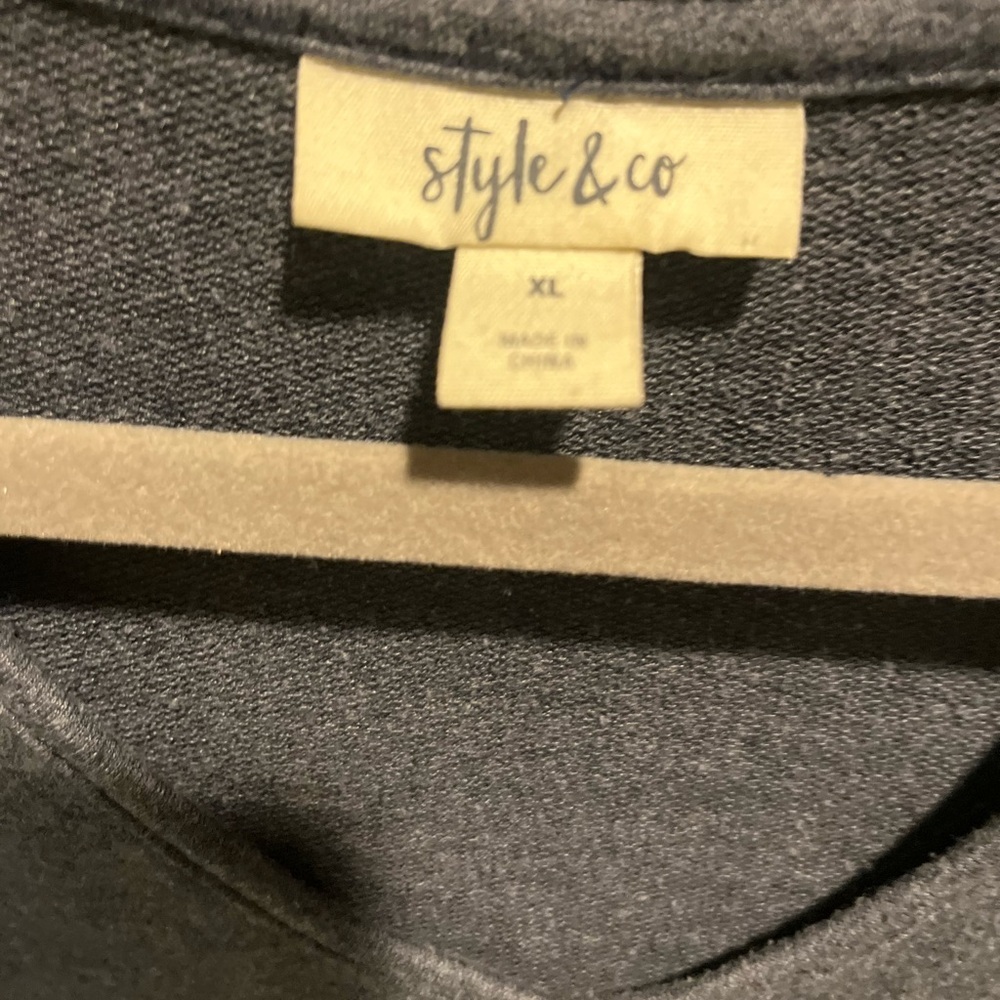 217. WOMENS STYLE & CO. XL DETAIL TOP - Picture 5 of 8